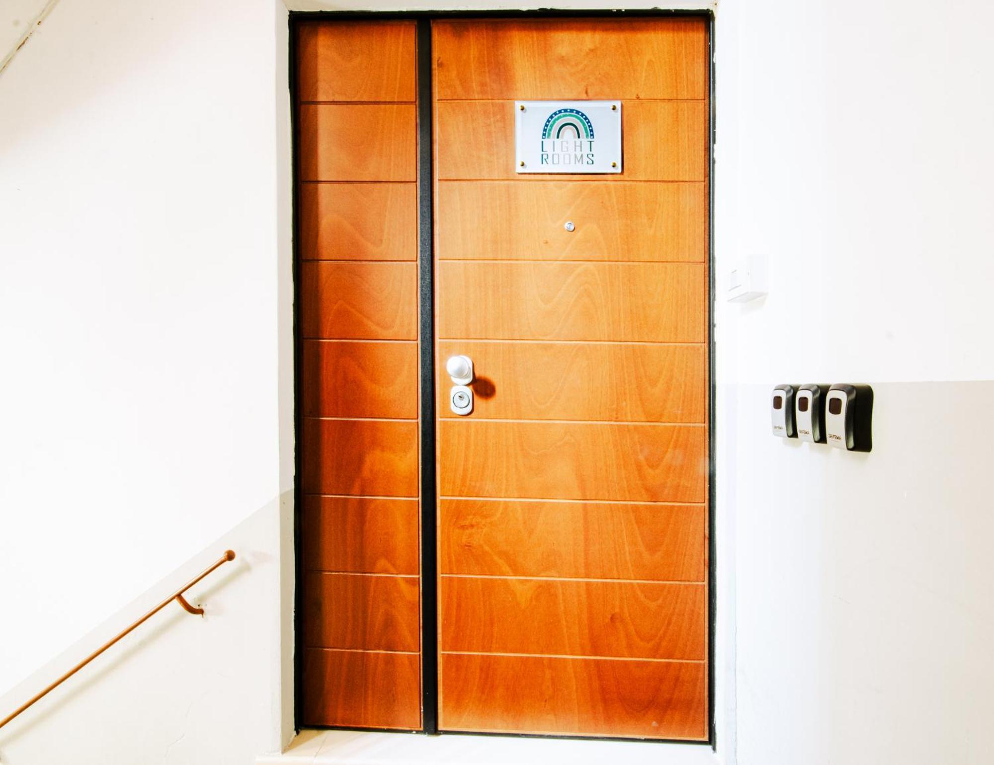 Light Guest house *